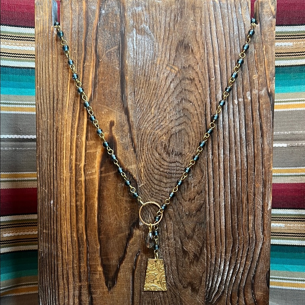 LA COUR NECKLACE